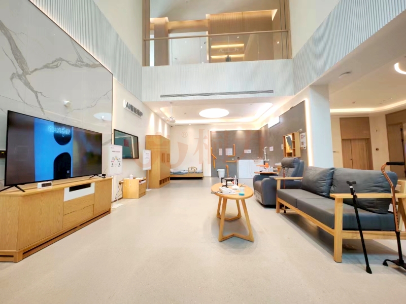 1703140921115809.jpg 适老化产品展示区.jpg